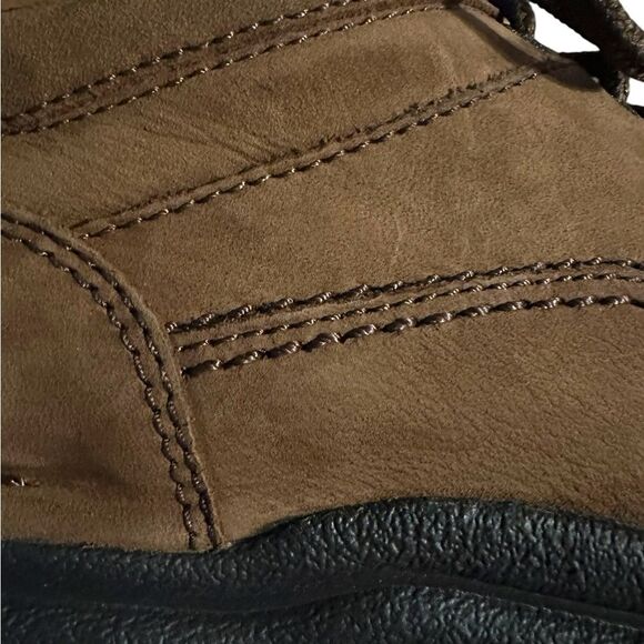 Rock port size 8.5 brown suede lace up shoes in wide width. Causal walking shoes - Picture 6 of 7